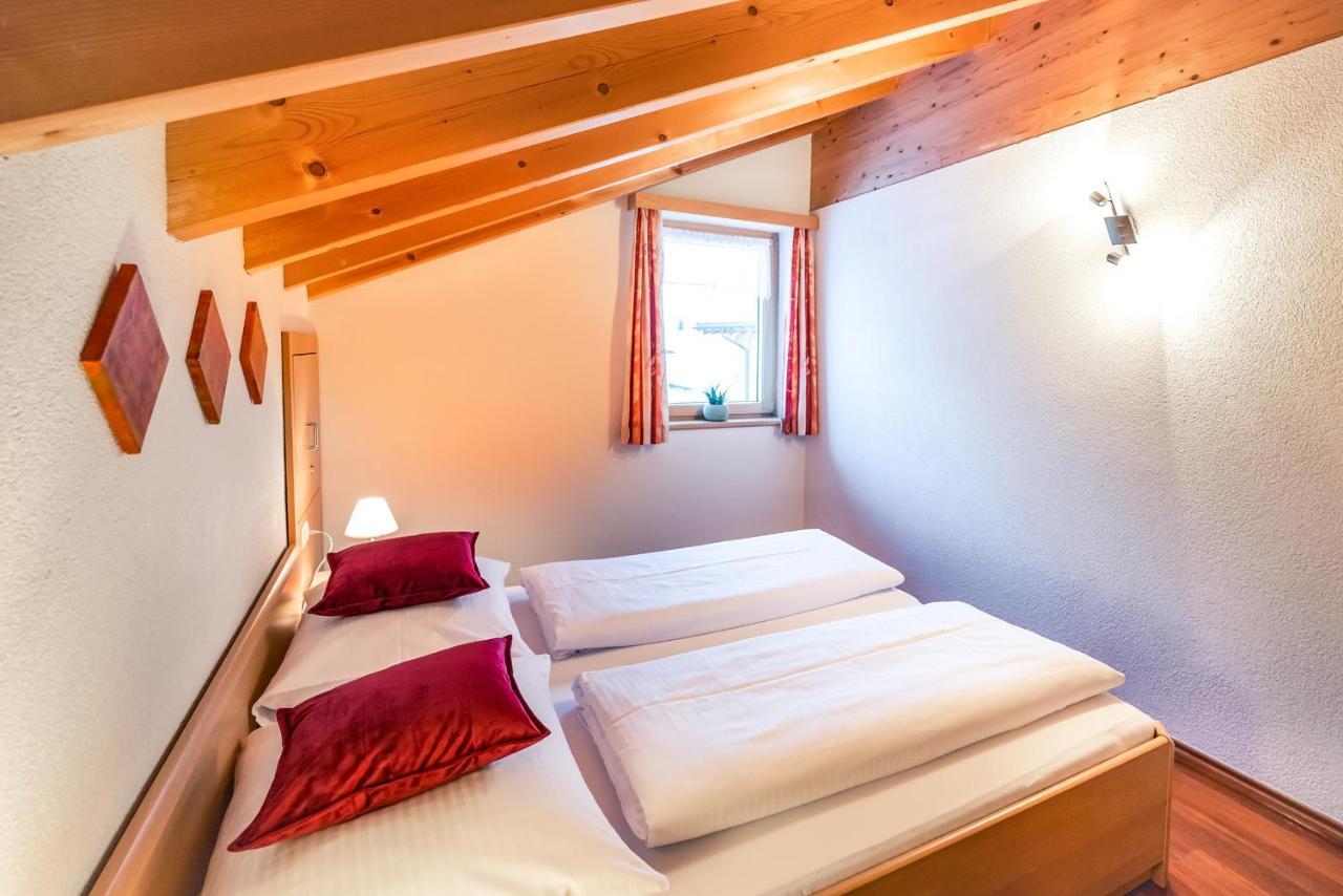 Apartamento Haus Rothorn Schröcken Exterior foto