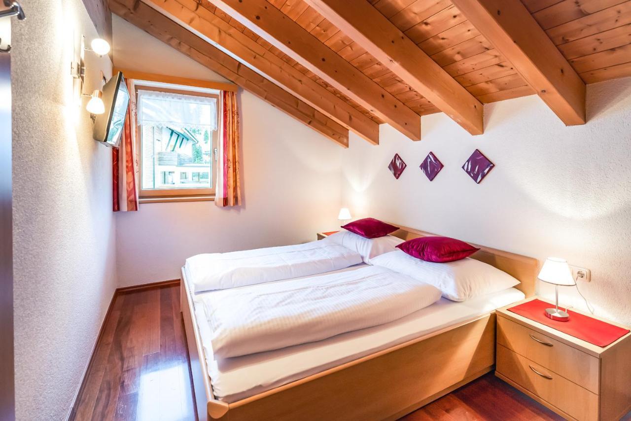 Apartamento Haus Rothorn Schröcken Exterior foto