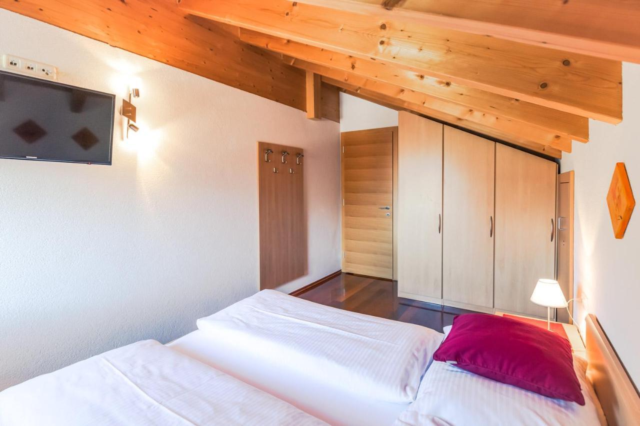 Apartamento Haus Rothorn Schröcken Exterior foto