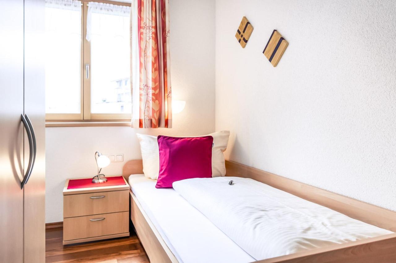 Apartamento Haus Rothorn Schröcken Exterior foto