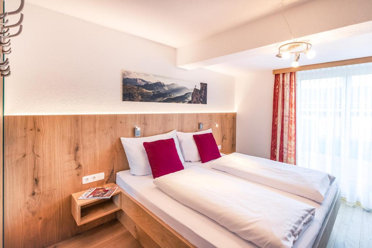 Apartamento Haus Rothorn Schröcken Exterior foto