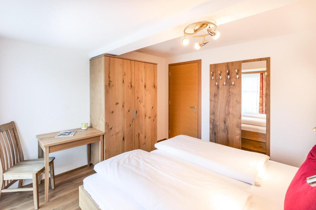 Apartamento Haus Rothorn Schröcken Exterior foto